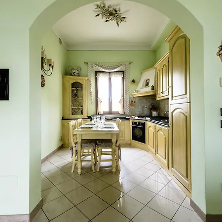 Hostly-garden House Metato-apartment With Garden, 15min From Sea Apartment *